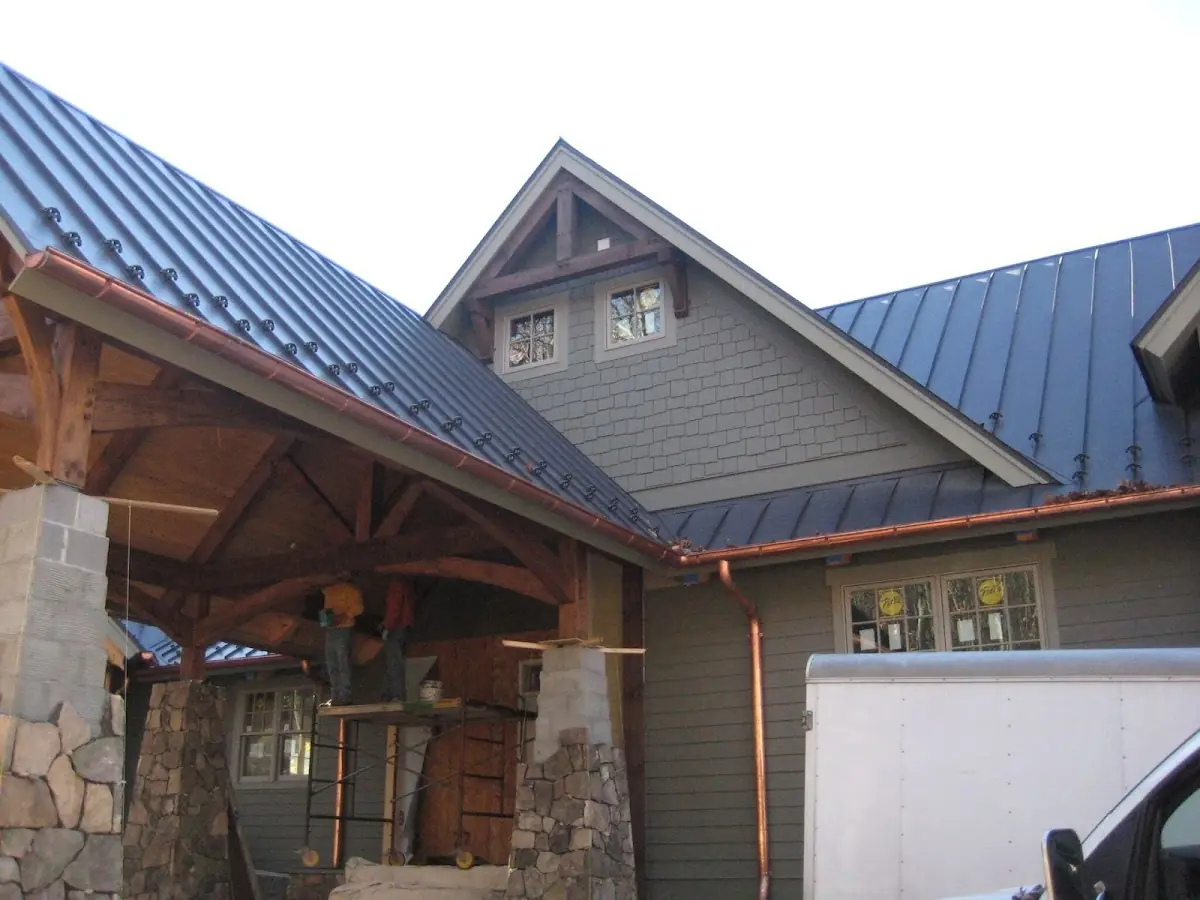 Craftsman Roofing team delivering quality roofing work in Ashtabula
